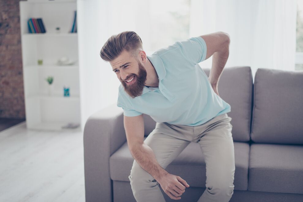 Acute lower back pain in patients with osteochondrosis with rapid exercise